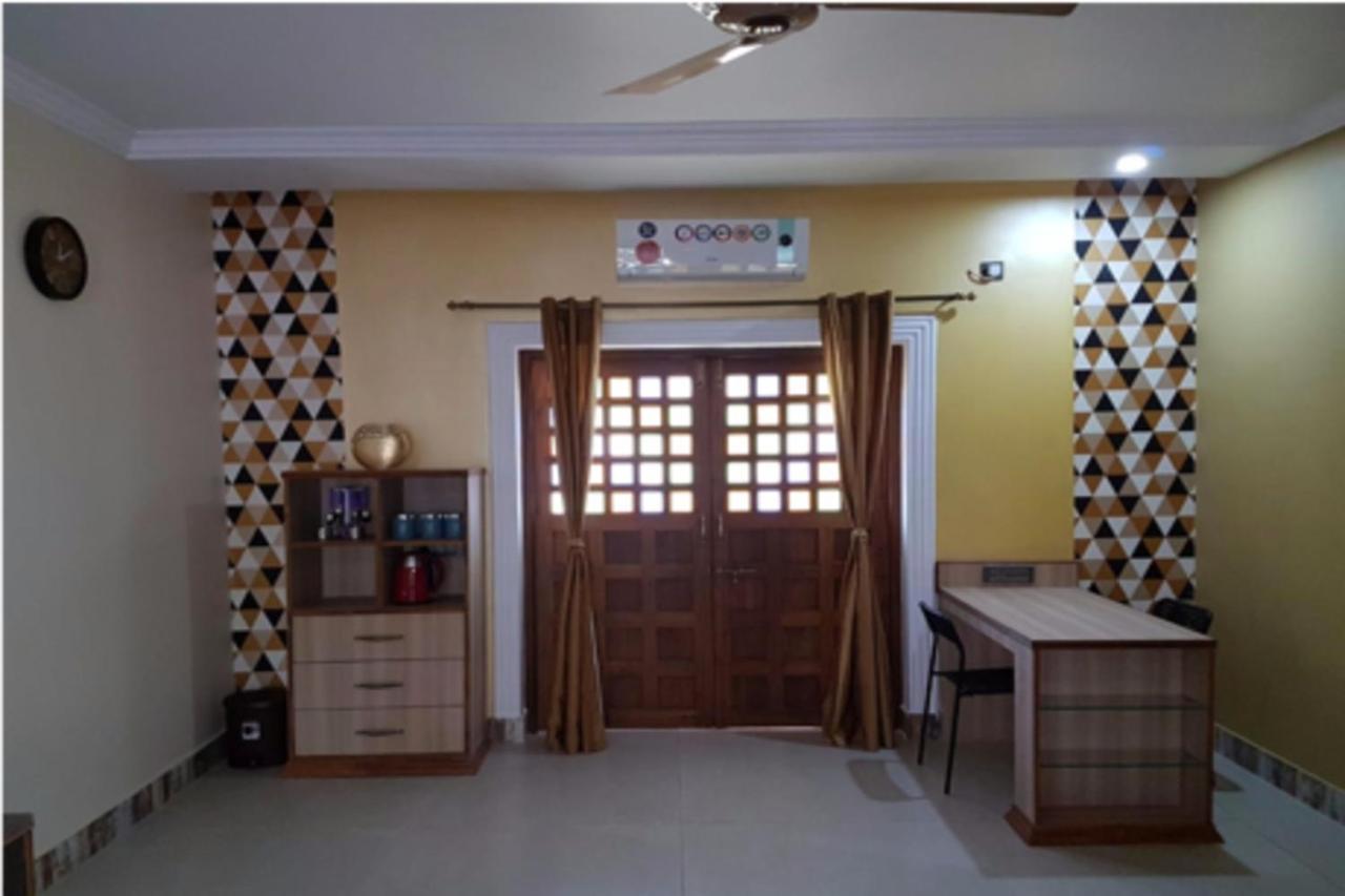 Jm Vista Suites Mapusa Bagian luar foto