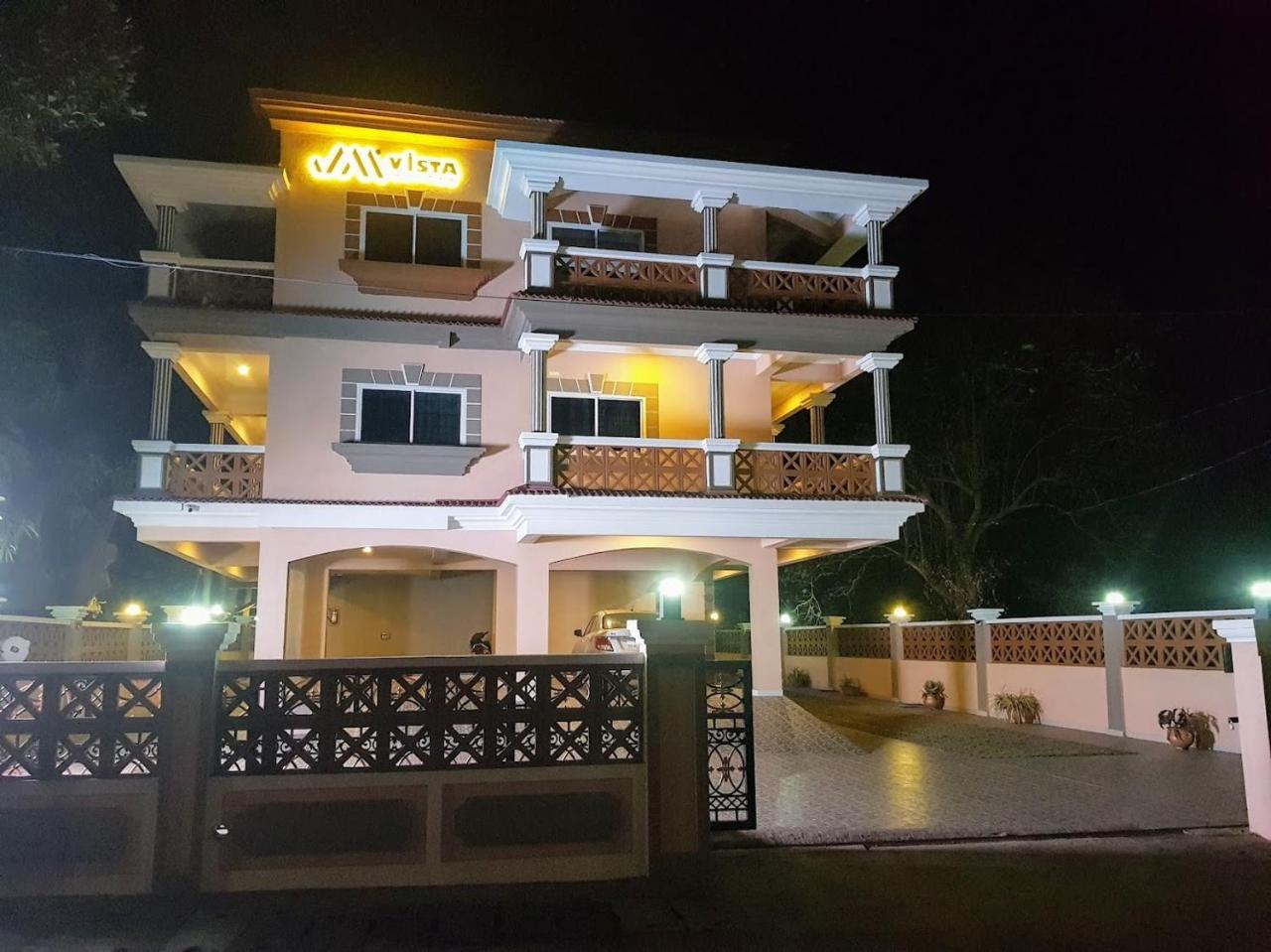 Jm Vista Suites Mapusa Bagian luar foto