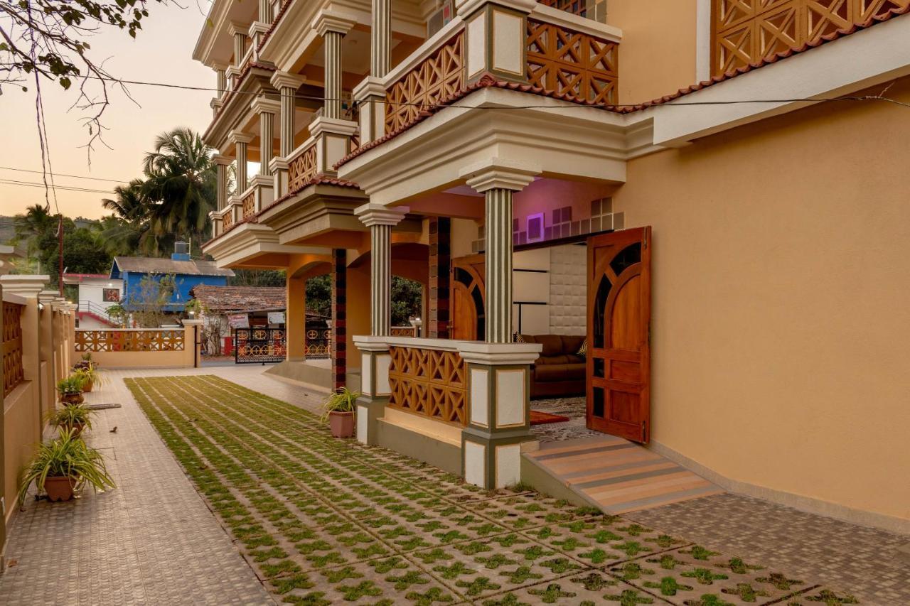 Jm Vista Suites Mapusa Bagian luar foto